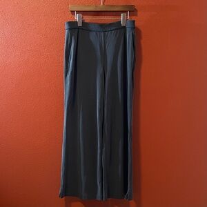 Lululemon Athletica Women’s Softstreme High Rise Pull On Pique Wide Leg Pants‎